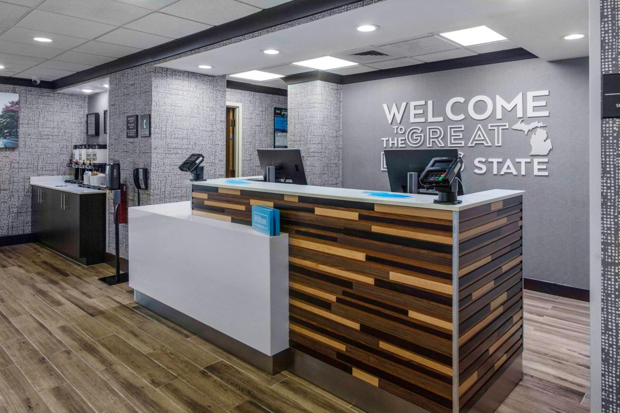 Hampton Inn Detroit Northville Εξωτερικό φωτογραφία