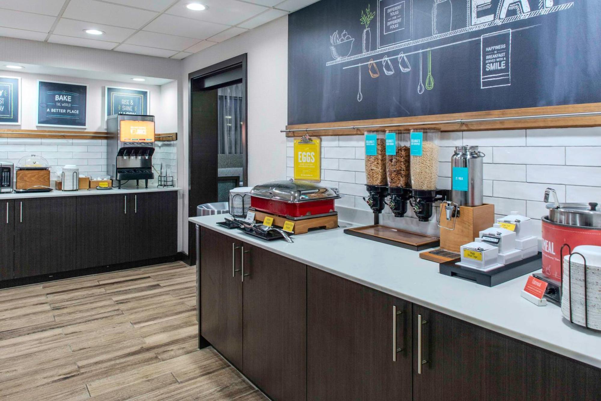 Hampton Inn Detroit Northville Εξωτερικό φωτογραφία