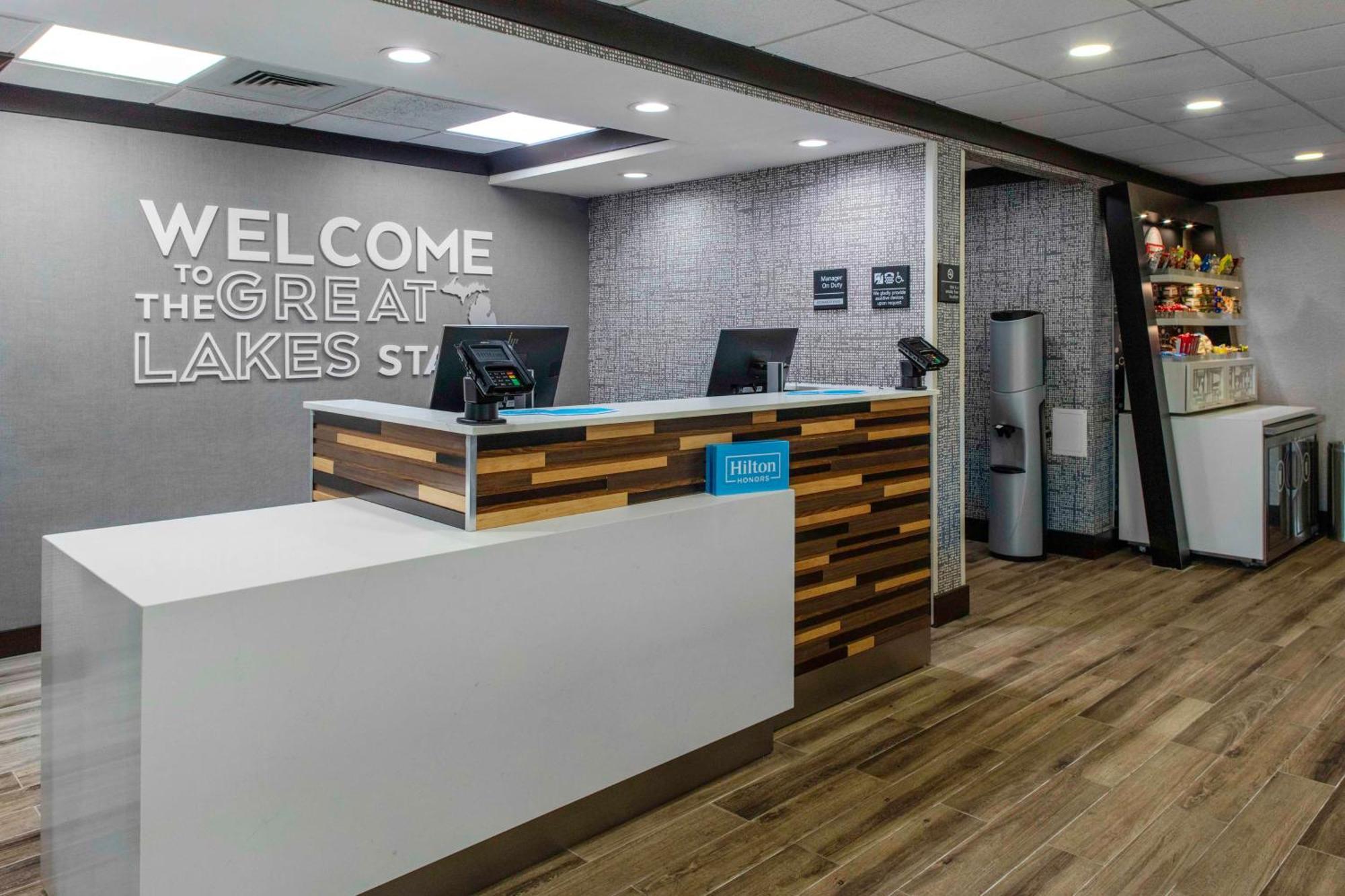 Hampton Inn Detroit Northville Εξωτερικό φωτογραφία