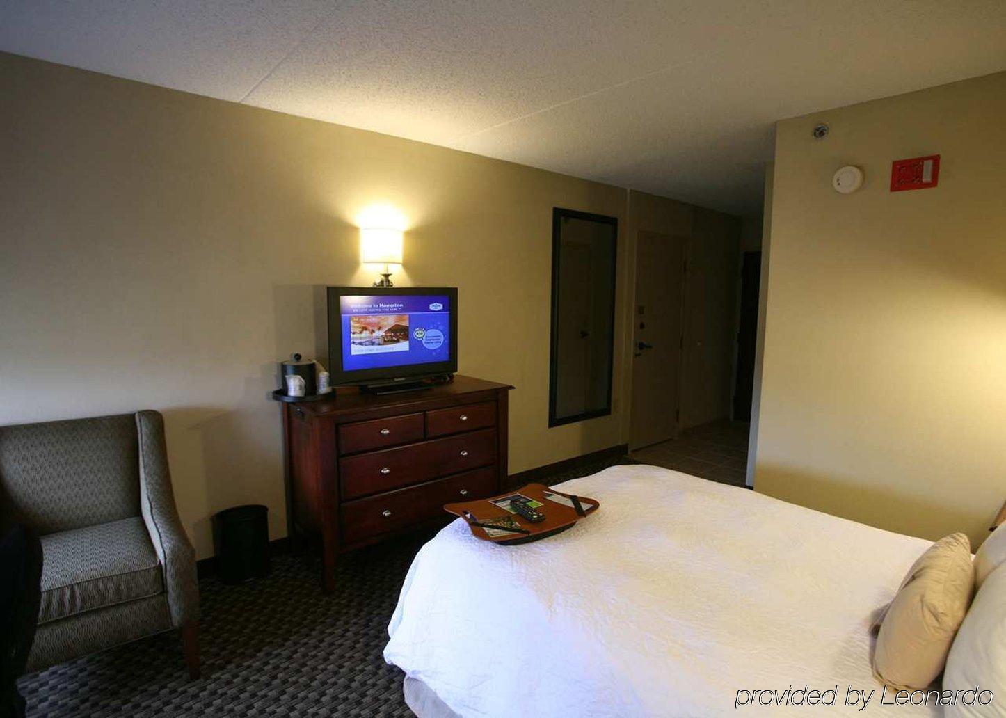 Hampton Inn Detroit Northville Δωμάτιο φωτογραφία