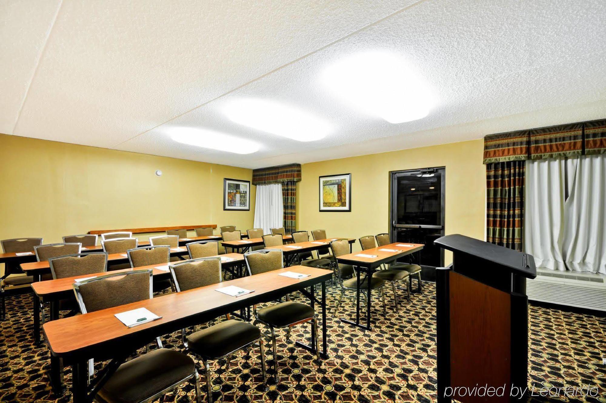 Hampton Inn Detroit Northville Εξωτερικό φωτογραφία